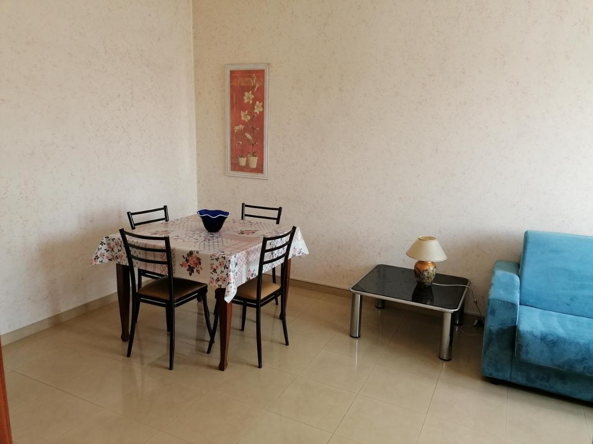 Apartmán Viale Barozzi 118 *